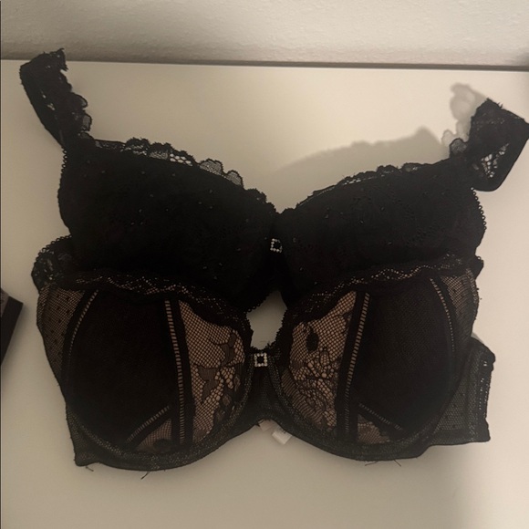 VS VICTORIAS SECRET bra bralette lingerie bundle 32c/34c/34b - Picture 2 of 6